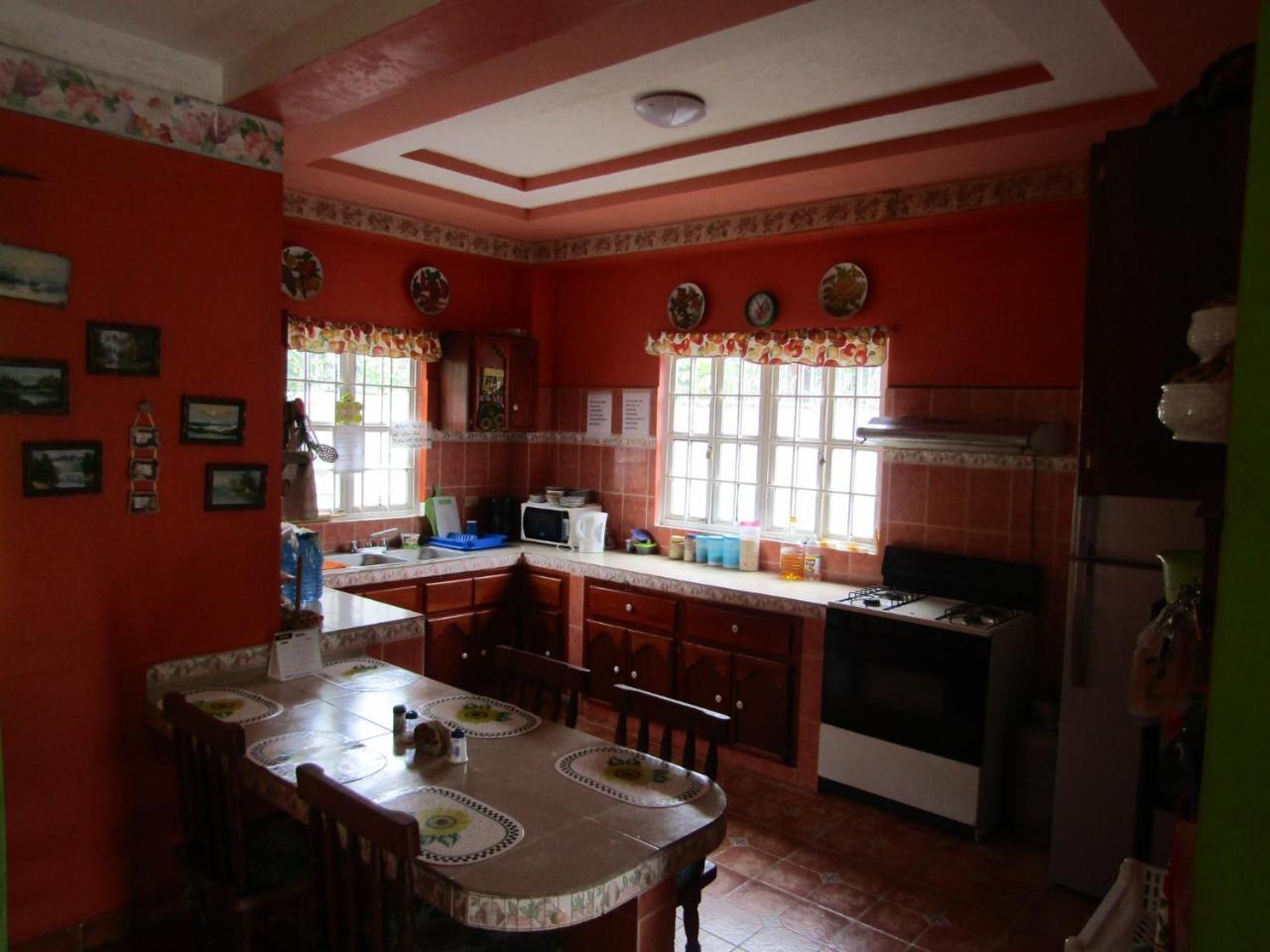 Posada Mama Bella Плая Бланка Екстериор снимка